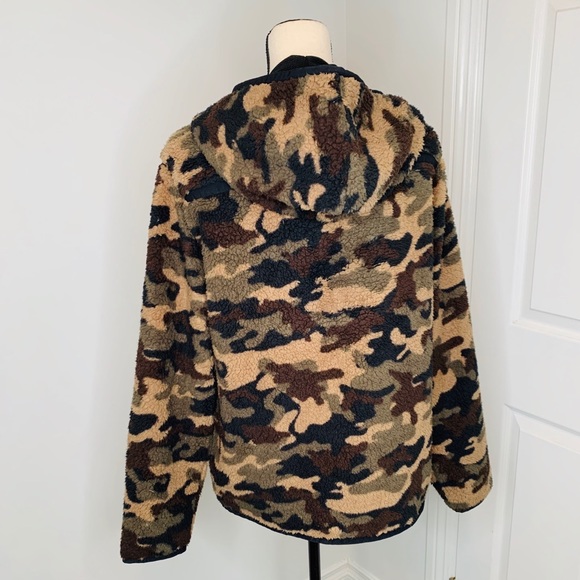 Express camouflage print plush Sherpa zip jacket - Picture 2 of 5